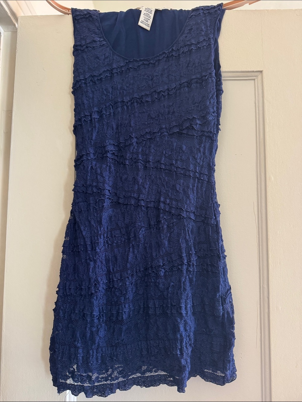 Max Studio Navy Ruffle Lace Sleeveless Shell - Picture 2 of 4